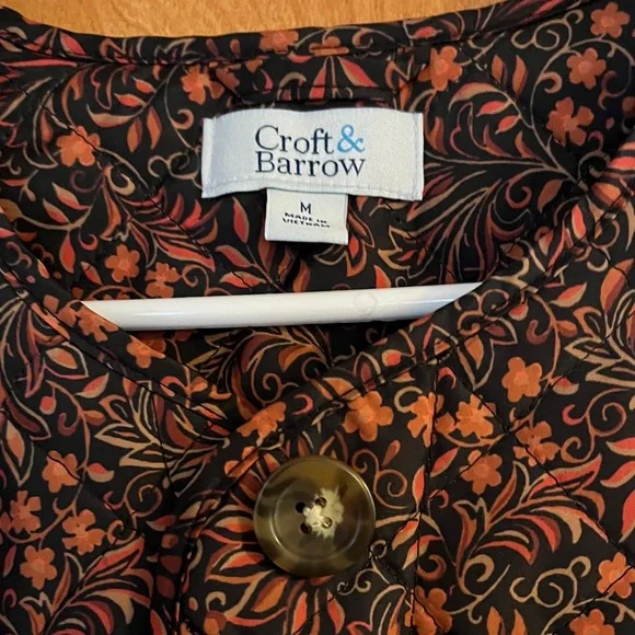 Quilted floral jacket - medium - like new - Picture 2 of 3